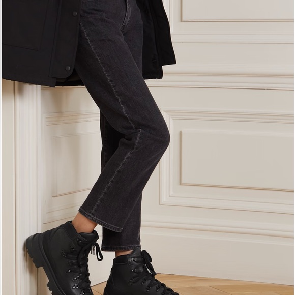 Canada Goose Journey Boots - Picture 5 of 6